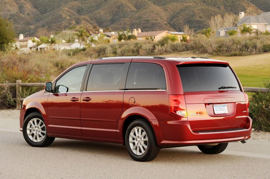  Dodge Grand Caravan 2011 года  (фото 3 из 83)